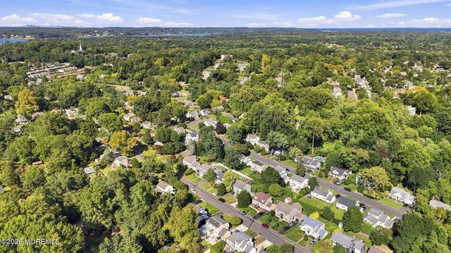 43 Salem Lane, Little Silver, NJ 07739