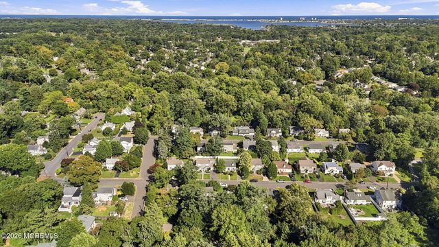 43 Salem Lane, Little Silver, NJ 07739