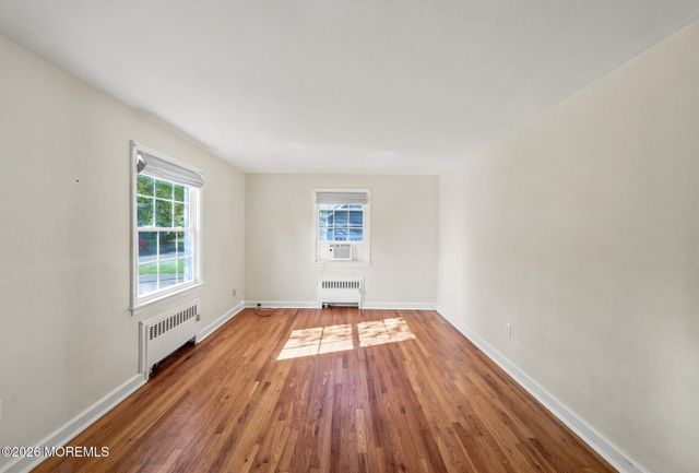 43 Salem Lane, Little Silver, NJ 07739