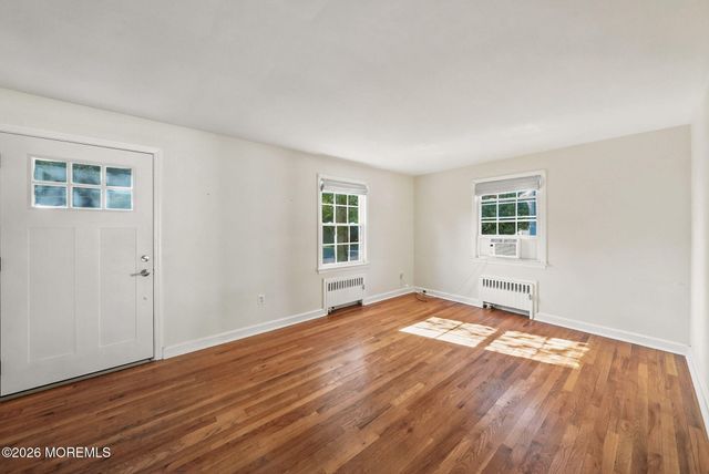 43 Salem Lane, Little Silver, NJ 07739