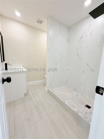 4492 NW 180th St, Miami Gardens, FL 33055