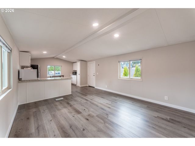 16310 Se 84TH Ave, Milwaukie, OR 97267