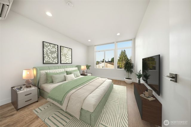 1055 S Cloverdale Street, Seattle, WA 98108