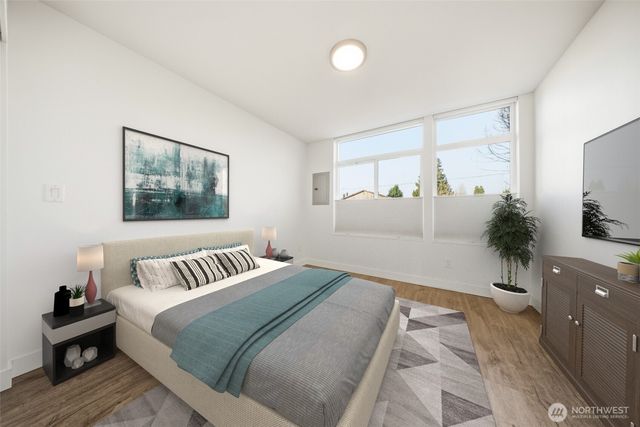 1055 S Cloverdale Street, Seattle, WA 98108