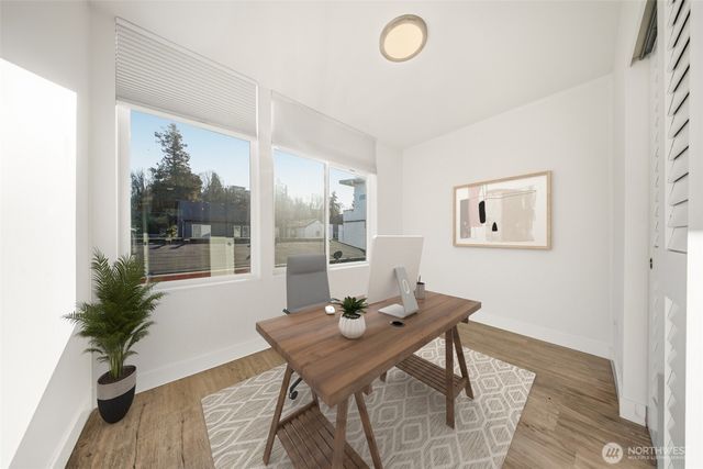 1055 S Cloverdale Street, Seattle, WA 98108