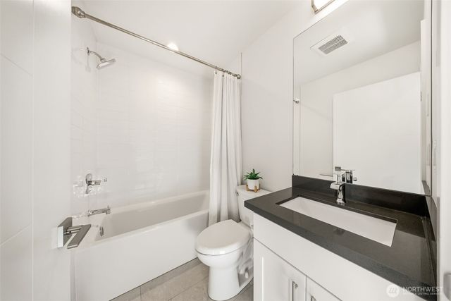 1055 S Cloverdale Street, Seattle, WA 98108