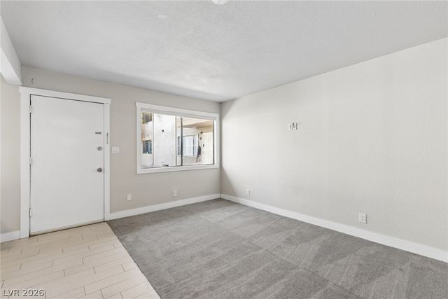 304 Orland Street 38, Las Vegas, NV 89107