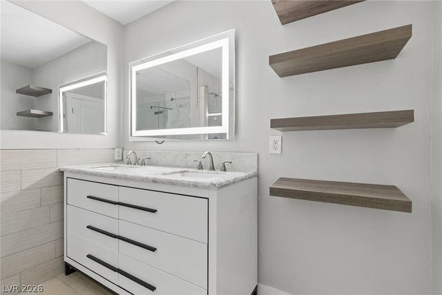 304 Orland Street 38, Las Vegas, NV 89107