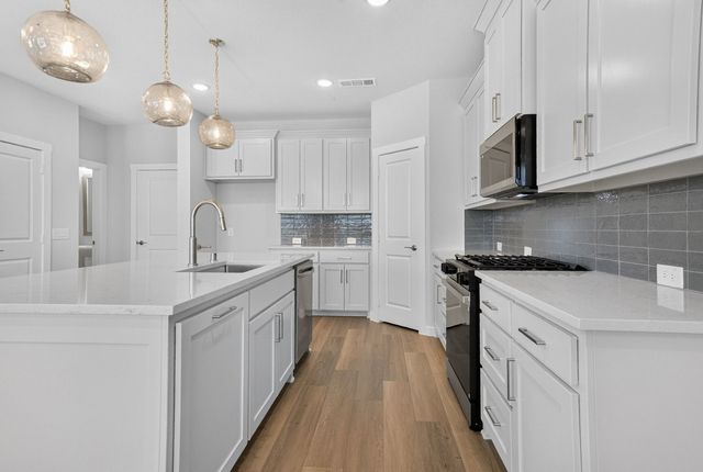 2864 Enfield, The Colony, TX 75056