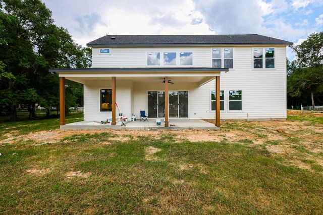 8806 Dogwood Dr, Tomball, TX 77375