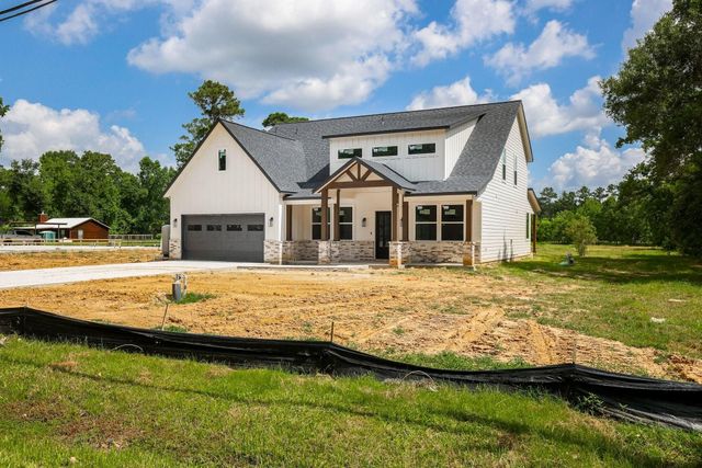 8806 Dogwood Dr, Tomball, TX 77375