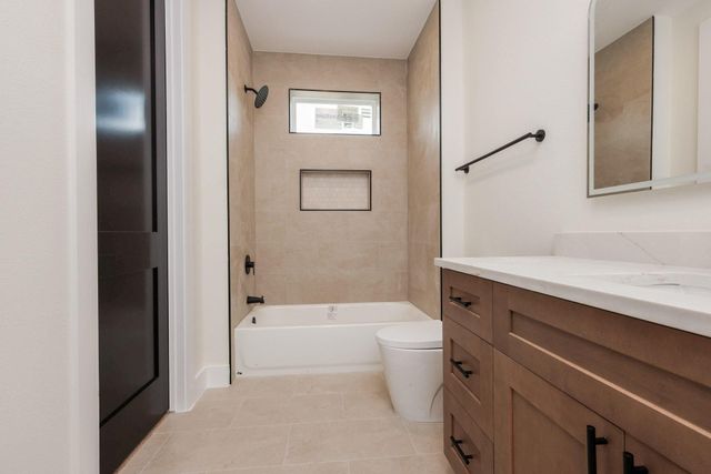 8806 Dogwood Dr, Tomball, TX 77375
