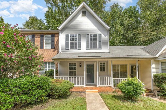 6319 Windsor Gate Lane, Charlotte, NC 28215