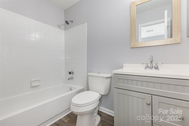 6319 Windsor Gate Lane, Charlotte, NC 28215