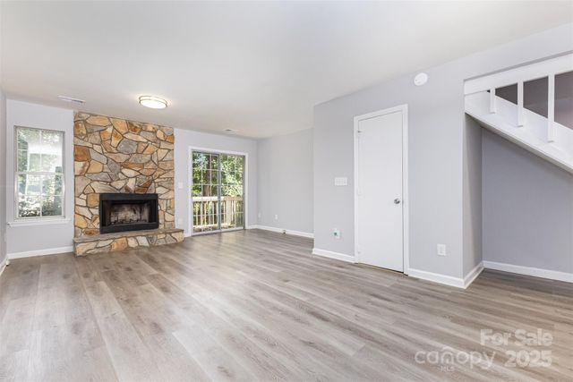 6319 Windsor Gate Lane, Charlotte, NC 28215