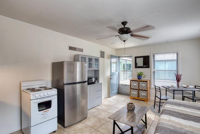 700 W D Avenue, North Little Rock, AR 72116