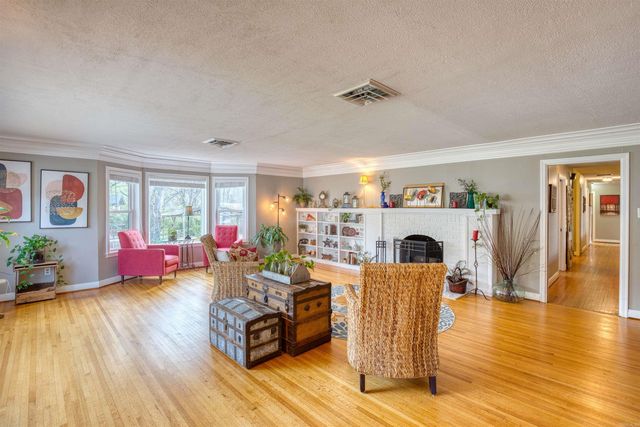 700 W D Avenue, North Little Rock, AR 72116