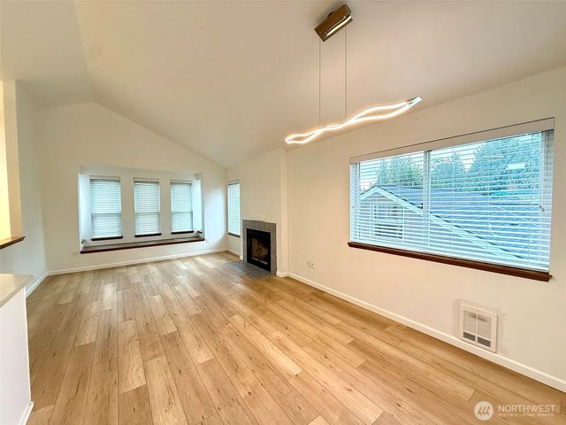 12043 Bartlett Avenue NE, Seattle, WA 98125