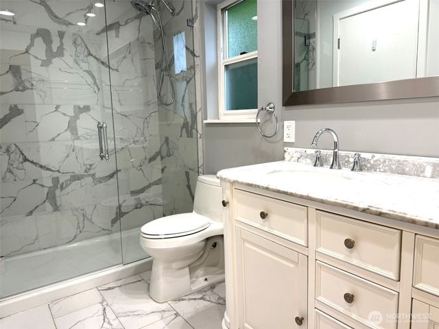 12043 Bartlett Avenue NE, Seattle, WA 98125