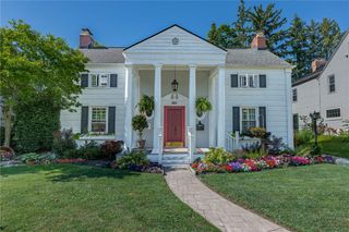 360 East Drive, Oakwood, OH 45419