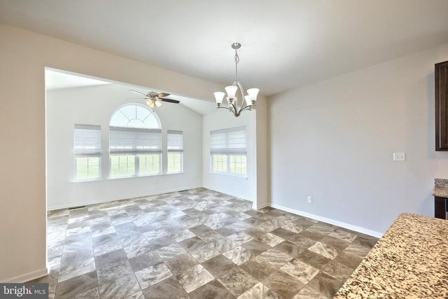 2322 WATER GARDEN DR, Hanover, PA 17331