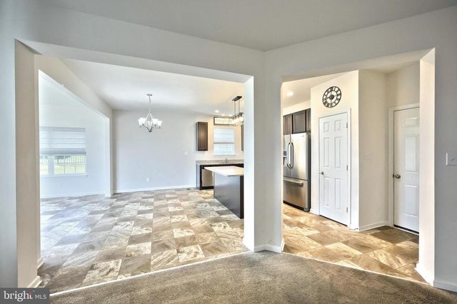 2322 WATER GARDEN DR, Hanover, PA 17331