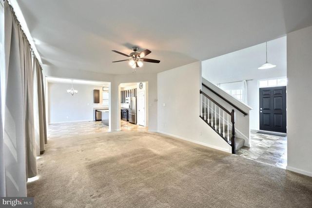 2322 WATER GARDEN DR, Hanover, PA 17331