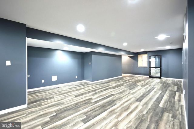 2322 WATER GARDEN DR, Hanover, PA 17331