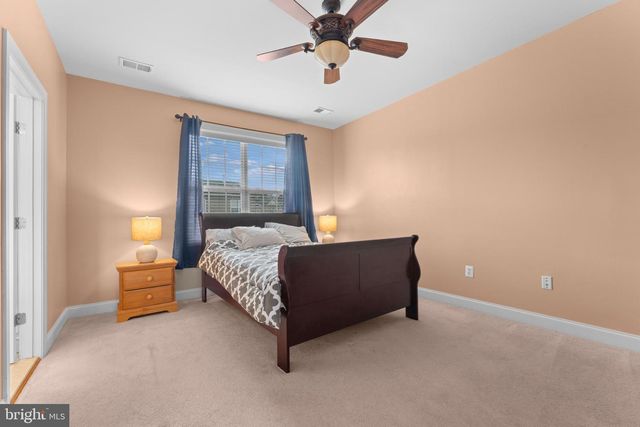 15908 MACKENZIE MANOR DR, Haymarket, VA 20169