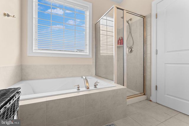 15908 MACKENZIE MANOR DR, Haymarket, VA 20169