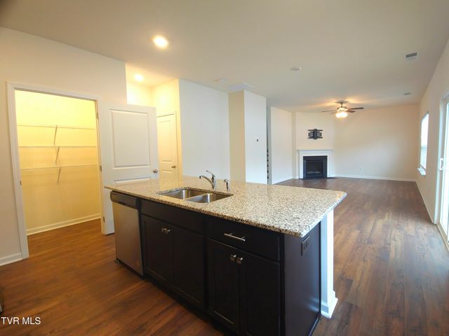 1241 Valley Parke Drive, Kingsport, TN 37663