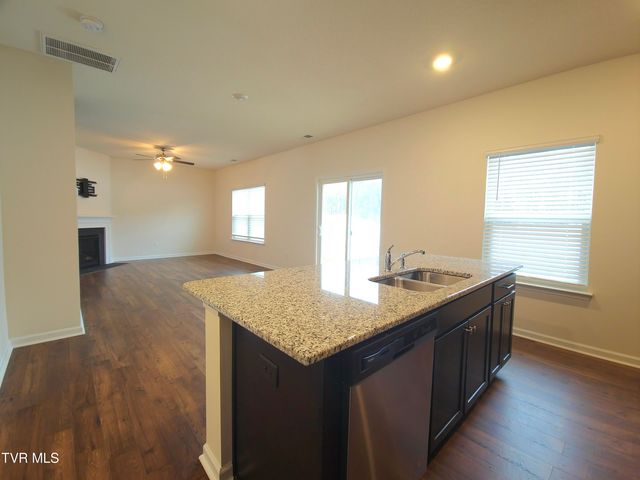 1241 Valley Parke Drive, Kingsport, TN 37663