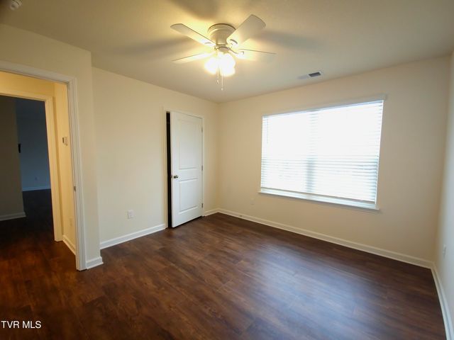 1241 Valley Parke Drive, Kingsport, TN 37663