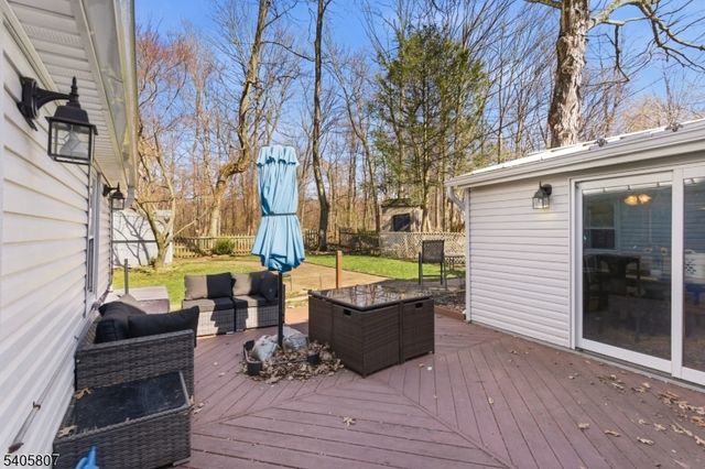 15 Parker Rd, Roxbury Twp., NJ 07856