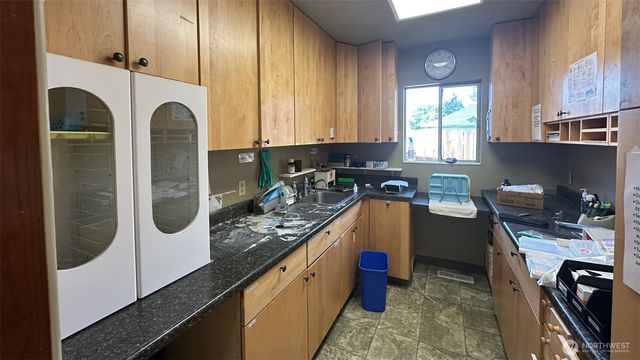 1006 Broadway Street, Longview, WA 98632