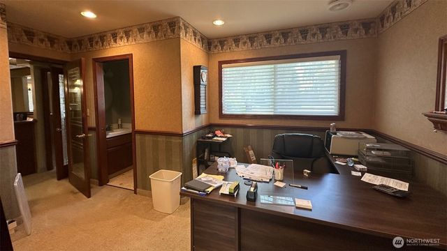 1006 Broadway Street, Longview, WA 98632