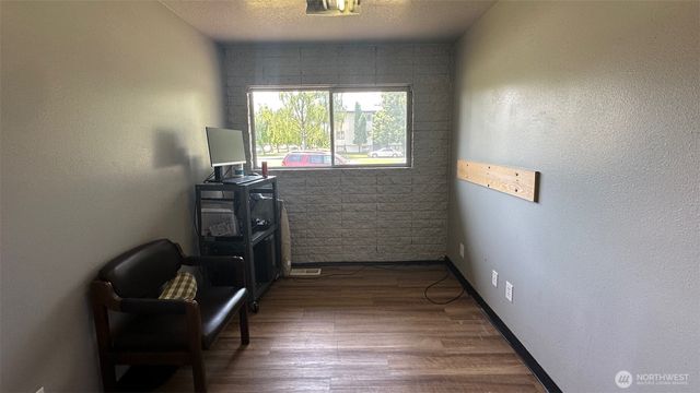 1006 Broadway Street, Longview, WA 98632