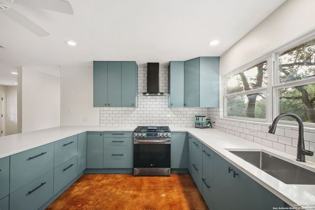 205 El Cerrito, San Antonio, TX 78232