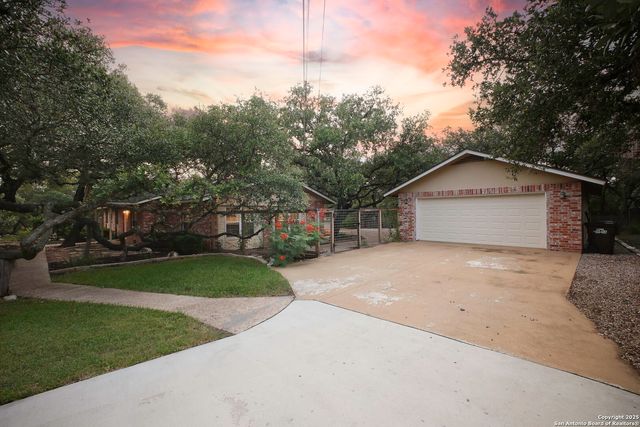 205 El Cerrito, San Antonio, TX 78232