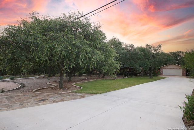 205 El Cerrito, San Antonio, TX 78232