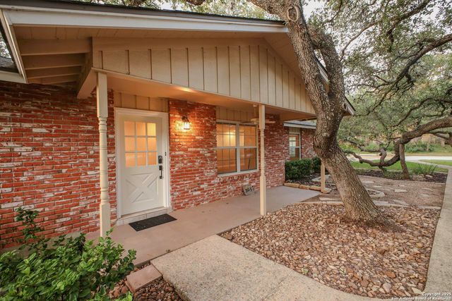205 El Cerrito, San Antonio, TX 78232