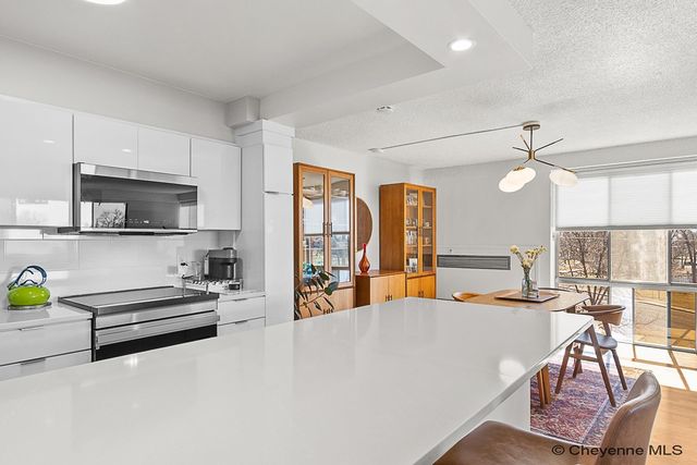 1717 Alexander Ave Apt 302, Cheyenne, WY 82001