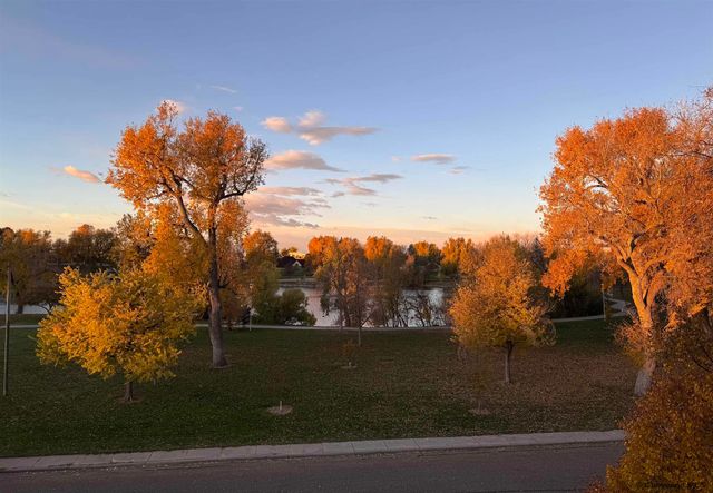 1717 Alexander Ave Apt 302, Cheyenne, WY 82001