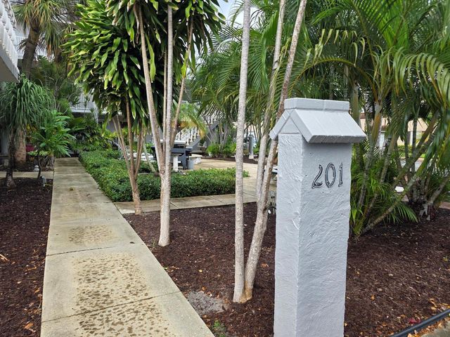 201 S Lakeside Drive, Lake Worth Beach, FL 33460