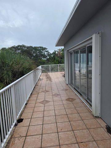 201 S Lakeside Drive, Lake Worth Beach, FL 33460