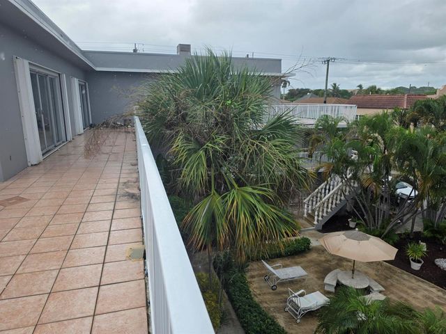 201 S Lakeside Drive, Lake Worth Beach, FL 33460