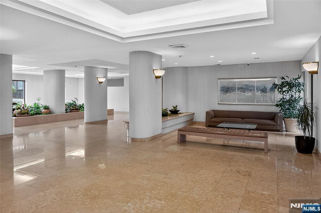 200 Winston Drive 317, Cliffside Park, NJ 07010