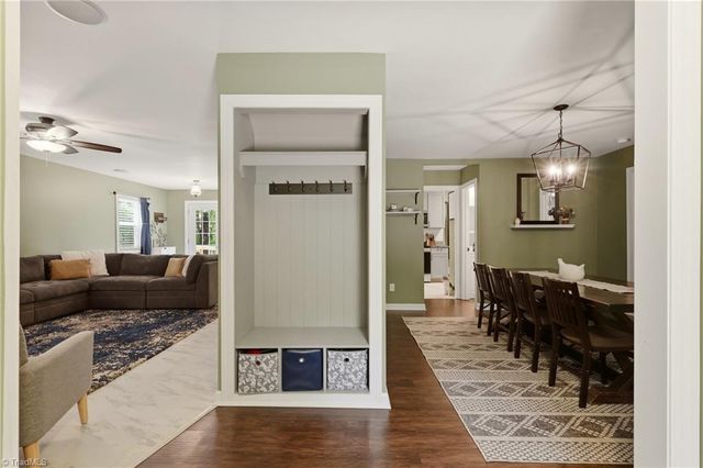 125 Fennell Drive, Kernersville, NC 27284