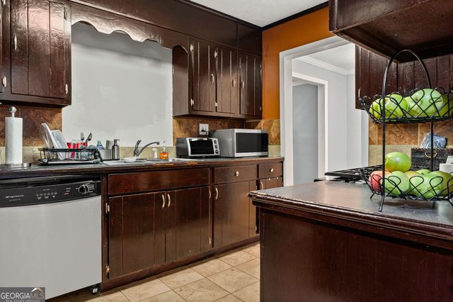 41 Melvin Phillips Road, Newnan, GA 30263