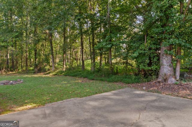 41 Melvin Phillips Road, Newnan, GA 30263